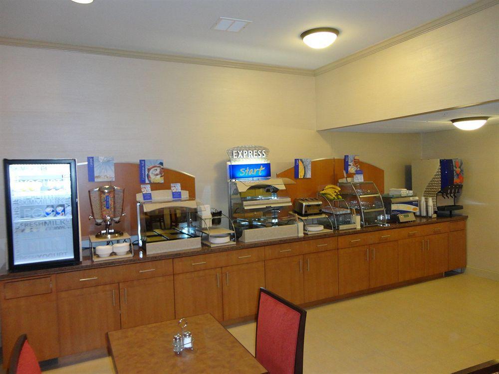 Holiday Inn Express & Suites Indianapolis North - Carmel By Ihg Exterior foto